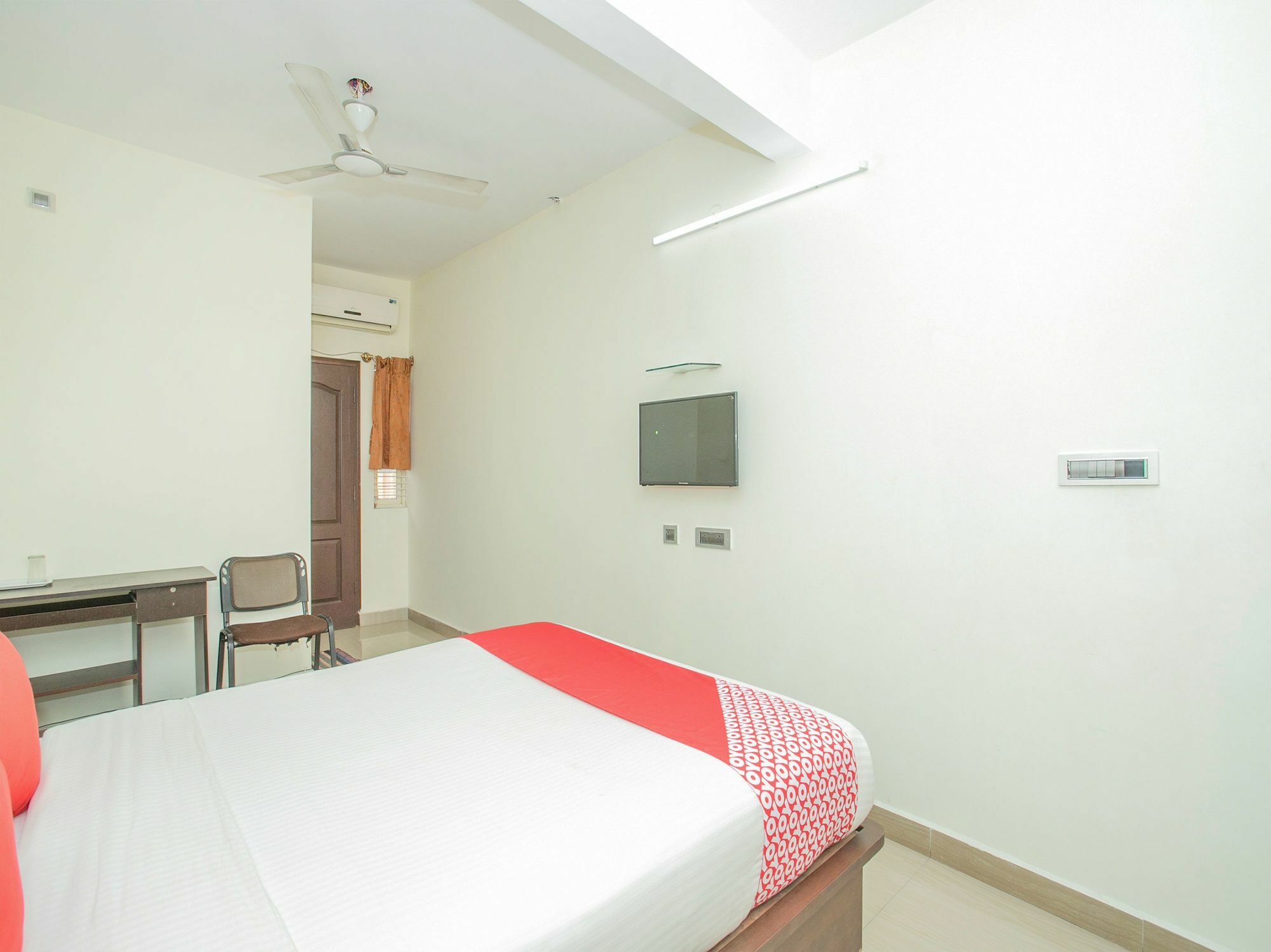 Oyo 13170 Victory Suites Bengaluru Kültér fotó