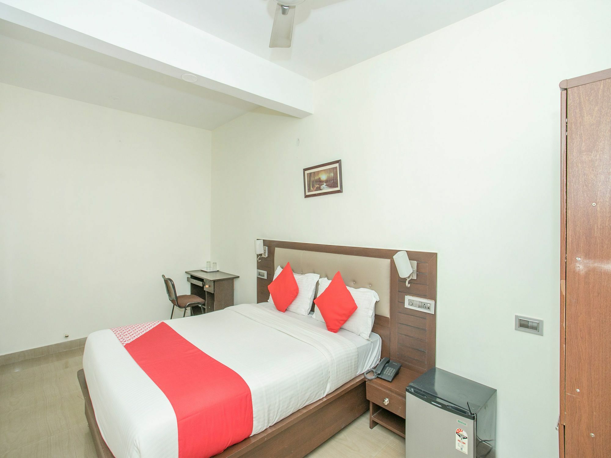 Oyo 13170 Victory Suites Bengaluru Kültér fotó